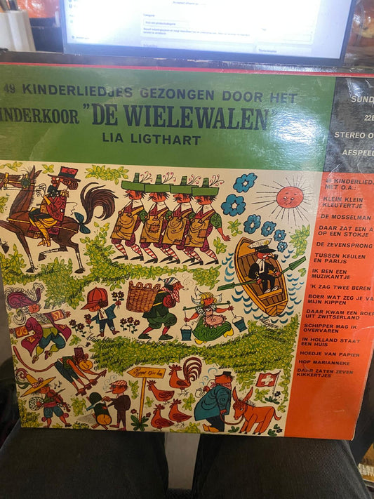 49 Kinderliedjes Gezongen Door Het Kinderkoor "De Wielewalen"